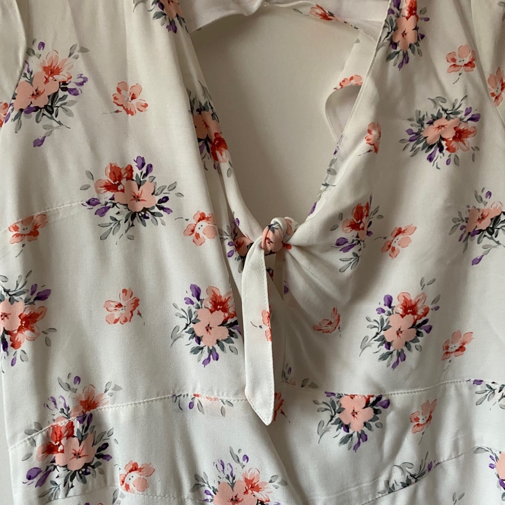 Flower Dress - Picture 2 of 5